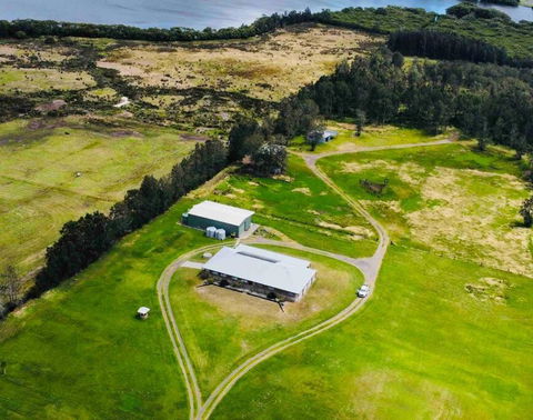 Anna Bay 20 Acres Luxury Farm - Accommodation Burleigh 0