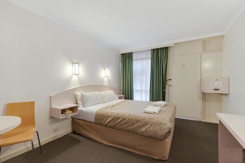Alexander Motor Inn - Accommodation Burleigh 0