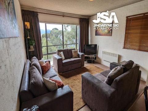 Alpine Mountain View Kirwan 48 - Accommodation Burleigh 0