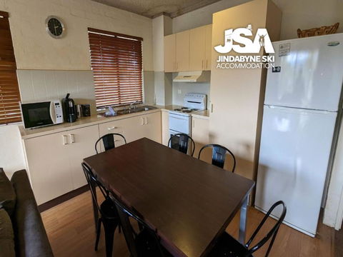 Alpine Mountain View Kirwan 48 - Accommodation Burleigh 3