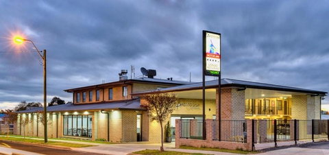 Astro Dish Motor Inn - Accommodation Burleigh 2