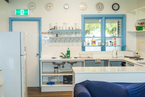 Apollo Bay Backpackers - Accommodation Burleigh 2