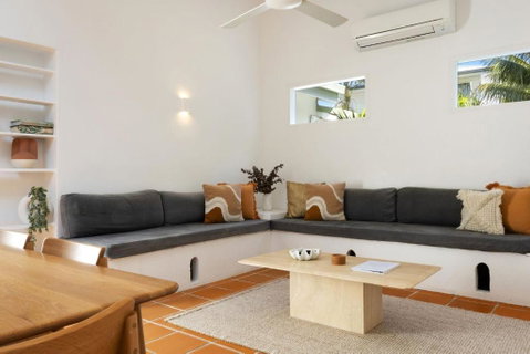 Apollo House - Accommodation Burleigh 4