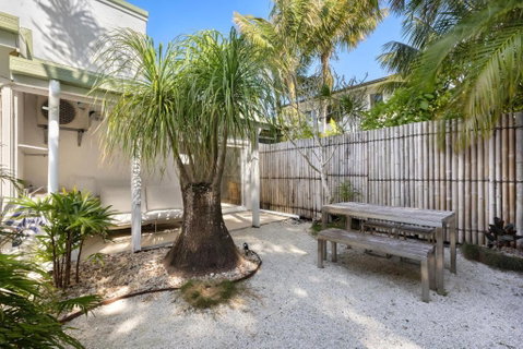 Apollo Studio - Accommodation Burleigh 4