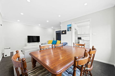 Apollo Unit 1 - Ground Floor - A Block - Accommodation Burleigh 3