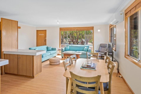 Apples - Accommodation Burleigh 2