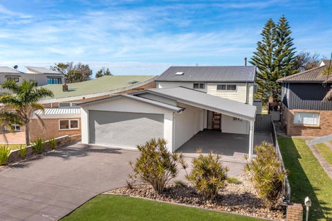 Aqua Vista By Jervis Bay Rentals - Accommodation Burleigh 2