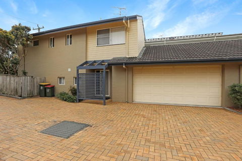 Aquarius Townhouse - Accommodation Burleigh 4