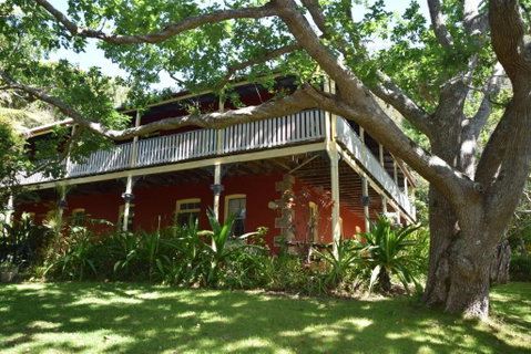 Arakoon House 1 - Bring Your Own Linen - Accommodation Burleigh 0