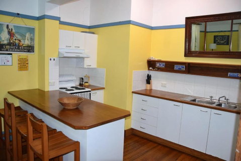Arakoon House 1 - Bring Your Own Linen - Accommodation Burleigh 1