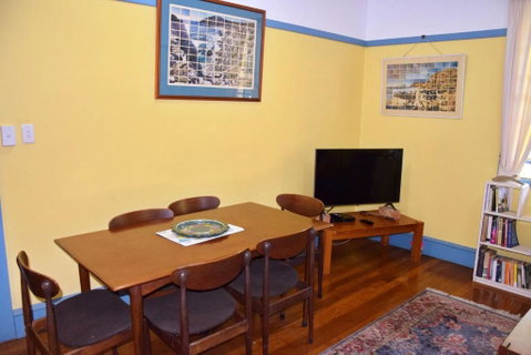 Arakoon House 1 - Bring Your Own Linen - Accommodation Burleigh 3