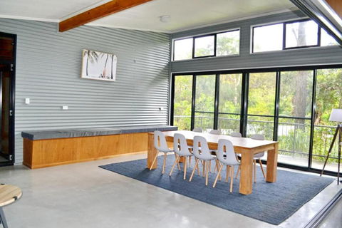 Aranakie- 7 Grey Street Arakoon - Full Linen Provided - Accommodation Burleigh 4