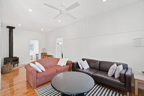 Arcadia By The Sea - Accommodation Burleigh 2