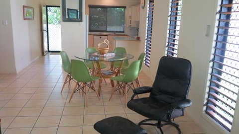 Arcadia Villa 3 - Accommodation Burleigh 3