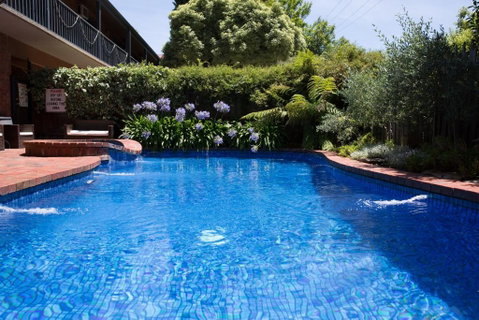 Armour Motor Inn - Accommodation Burleigh 3