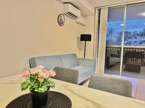 Ashfield 2 Br Apt Bus&Train Shop Parking - Accommodation Burleigh 3