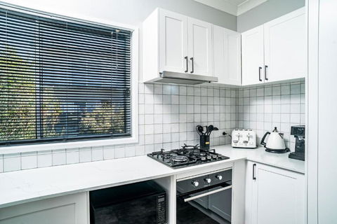 Aspect 2 8 Poley Cow - Accommodation Burleigh 4