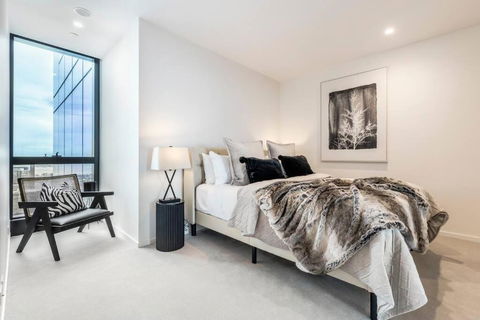 Australia 108 Skyhigh Luxury With Sweeping Views - Accommodation Burleigh 0