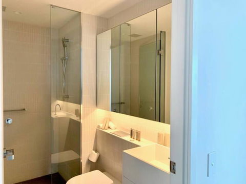 Australia108 High Level Apt 2 Bedrooms With Parking - Accommodation Burleigh 4