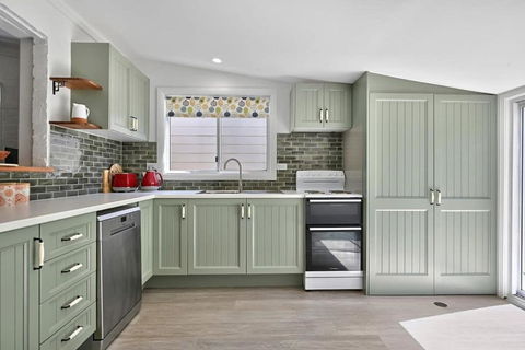 Autumn Leaf Cottage - Heritage Charm, Close To CBD - Accommodation Burleigh 1