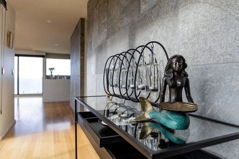 Ava - Luxe Oceanfront Beach House - Accommodation Burleigh 1