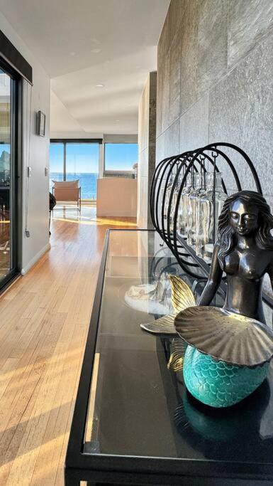 Ava - Luxe Oceanfront Beach House - Accommodation Burleigh 3