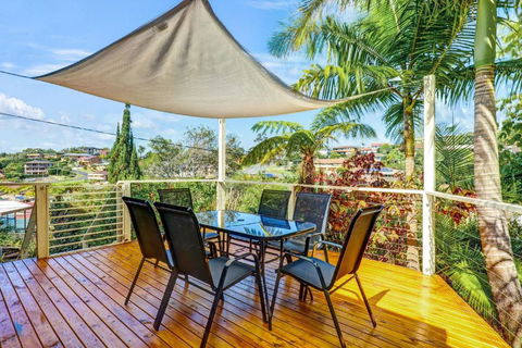 Avalon 2 - Accommodation Burleigh 0