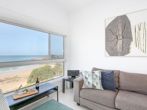 Avalon 3 - Accommodation Burleigh 3