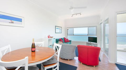 Avalon 4 - Accommodation Burleigh 3