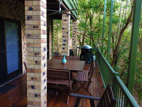 Avalon - Accommodation Burleigh 4