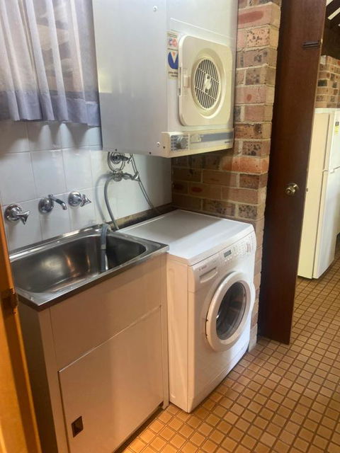 Avoca Beach Hotel - Accommodation Burleigh 1