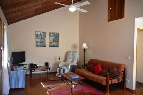 Avoca Cottages VICTORIA - Accommodation Burleigh 3