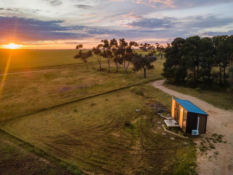 Avondale Heights By Tiny Away - Accommodation Burleigh 2