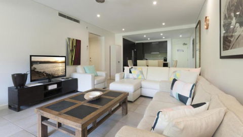 AZURE 125 Port Douglas - Accommodation Burleigh 1