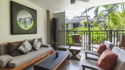AZURE 125 Port Douglas - Accommodation Burleigh 3