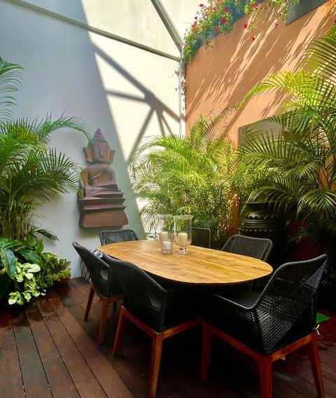 Art Space In The City - Accommodation Burleigh 3