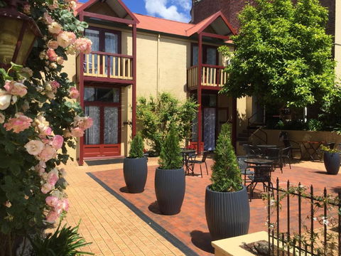 Art Hotel On York - Accommodation Burleigh 4