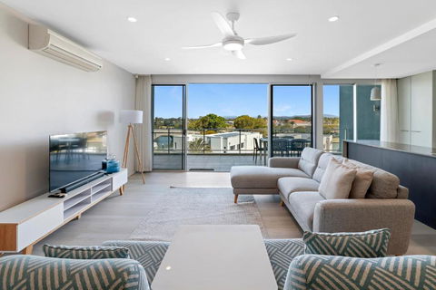 Azzura Greens Resort - Accommodation Burleigh 2