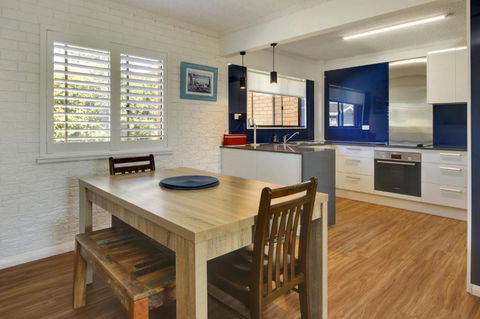 Azure Beach - Accommodation Burleigh 1