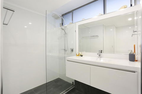 Hibiscus On The Beach - Accommodation Burleigh 16