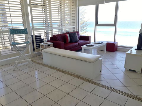 Hibiscus On The Beach - Accommodation Burleigh 30