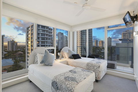 Hibiscus On The Beach - Accommodation Burleigh 17