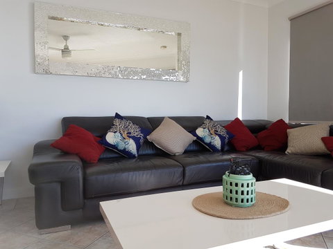 Mykonos Apartments - Accommodation Burleigh 23