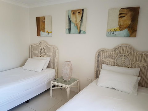 Mykonos Apartments - Accommodation Burleigh 15