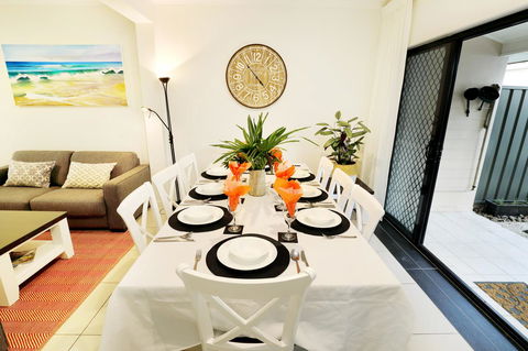 Lotus Retreat - Accommodation Burleigh 5
