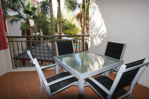 Burleigh On The Beach - Accommodation Burleigh 33