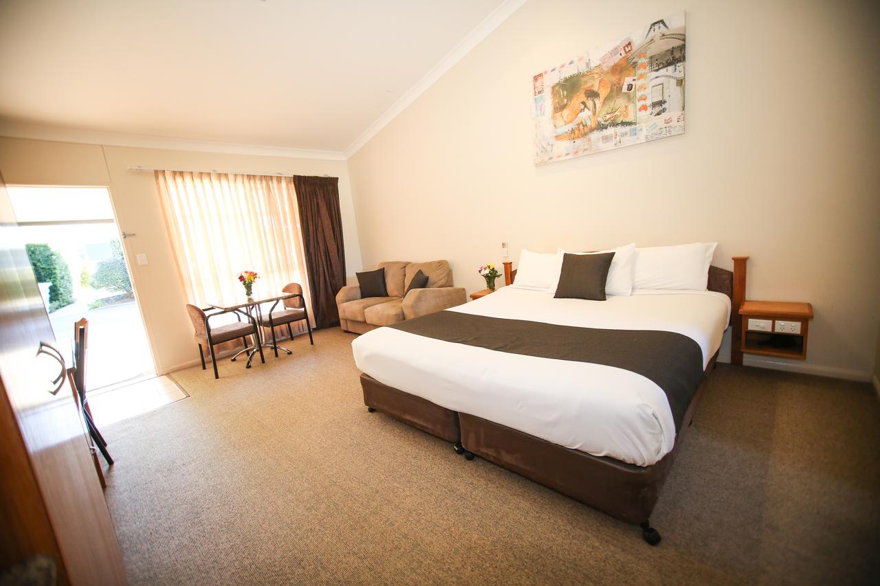 Roma QLD Accommodation Burleigh