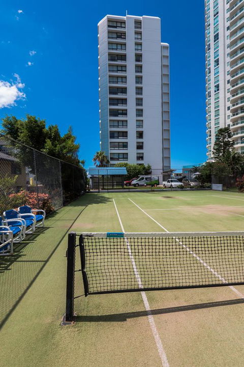 Carrington Court - Accommodation Burleigh 31
