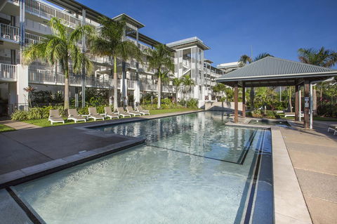 Boathouse Port Of Airlie - Accommodation Burleigh 3