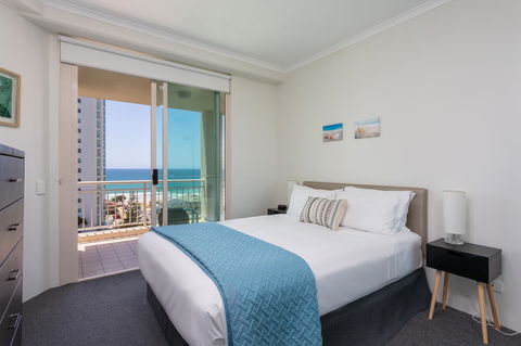 Maldives Resort Main Beach, Gold Coast - Accommodation Burleigh 20
